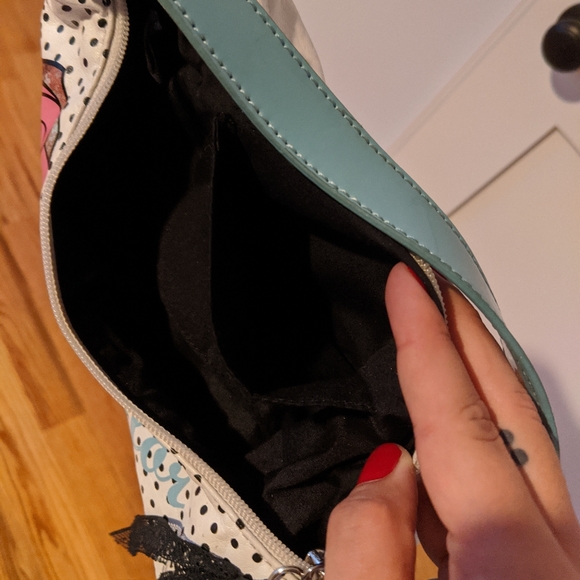 Small Vintage Bag - Picture 3 of 4